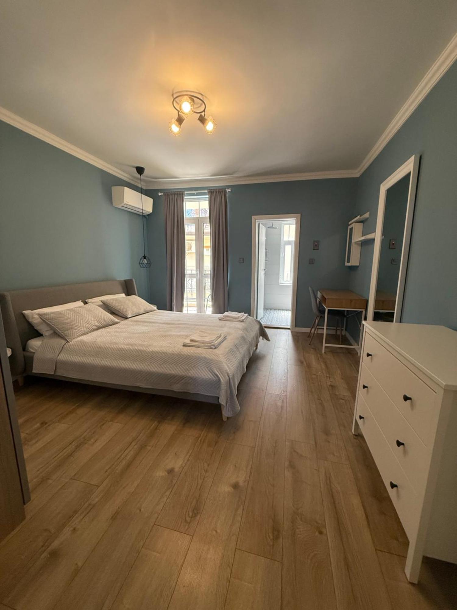 Chernomorets Apartment Ngoại thất bức ảnh